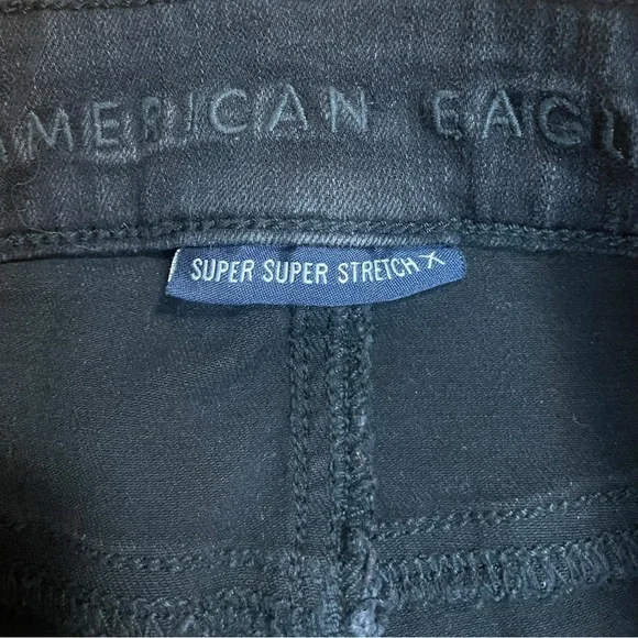 American Eagle Black Denim Floral Lace Shorts - Picture 6 of 7